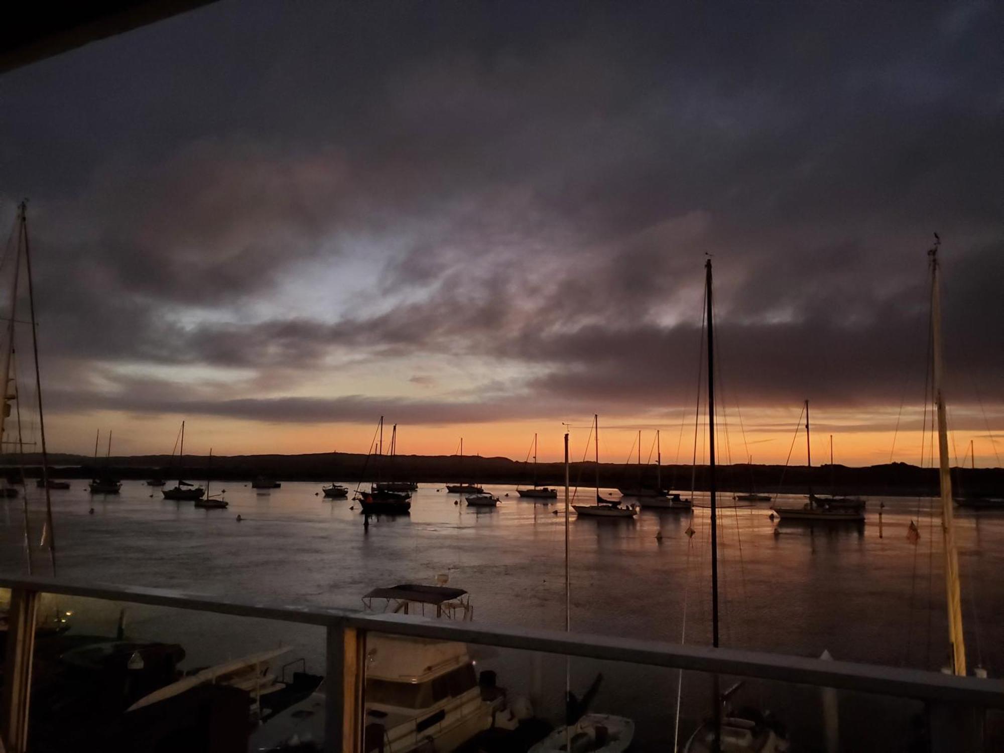 Gray'S Inn & Gallery Morro Bay Bagian luar foto