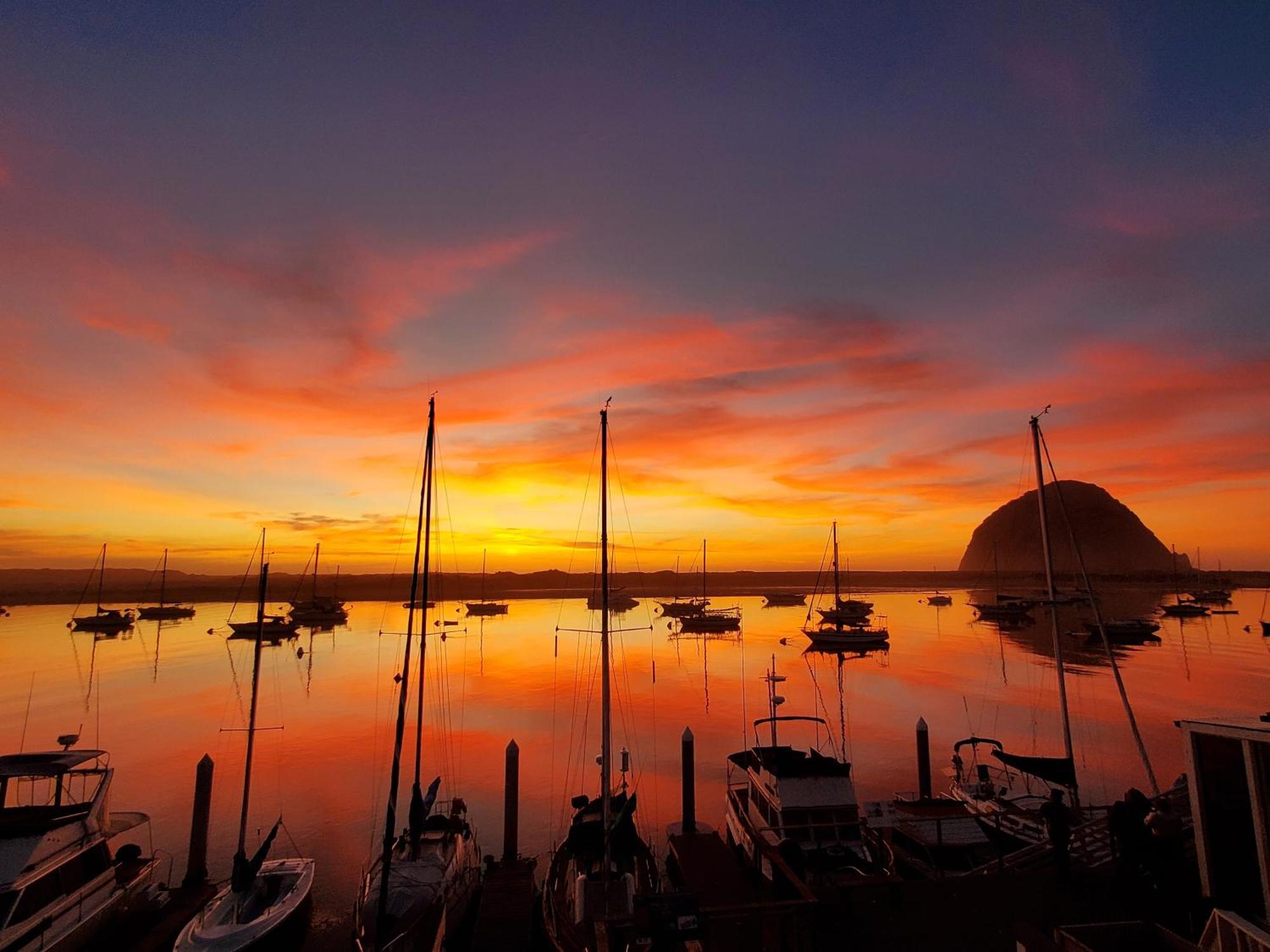 Gray'S Inn & Gallery Morro Bay Bagian luar foto